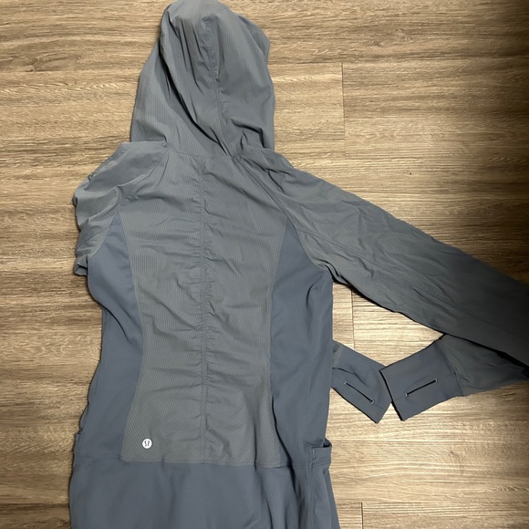 Two Lululemon In Flux reversible sz6 - Picture 6 of 9
